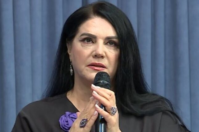 “Plastik əməliyyatla əzaları böyütmək görməmişlikdir” – Əməkdar artist