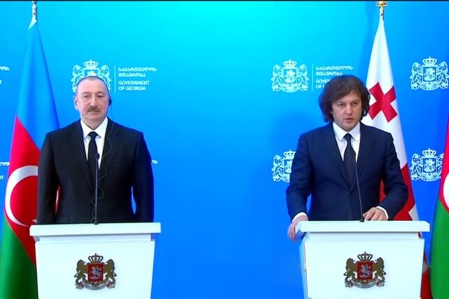 İlham Əliyevlə Kobaxidze mətbuata bəyanatlarla çıxış etdilər