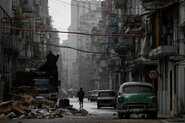 ABŞ Kubaya hücum hazırlıqlarına başlayıb