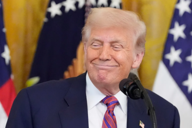 Tramp ABŞ-İran danışıqlarından danışıb