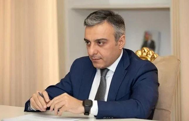Vüsal Nəsirli rəisi işdən çıxardı
