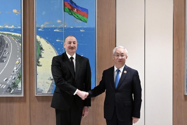 İlham Əliyev Çin Dövlət Şurasının Baş nazirinin müavinini qəbul edib – FOTO İlham Əliyev Çin Dövlət Şurasının Baş nazirinin müavinini qəbul edib – FOTO