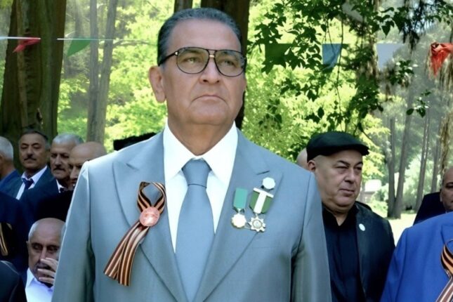 Saleh Səmədov 200 min manat mənimsəyibmiş Saleh Səmədov 200 min manat mənimsəyibmiş