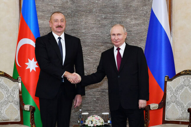 Putin İlham Əliyevi təbrik etdi Putin İlham Əliyevi təbrik etdi