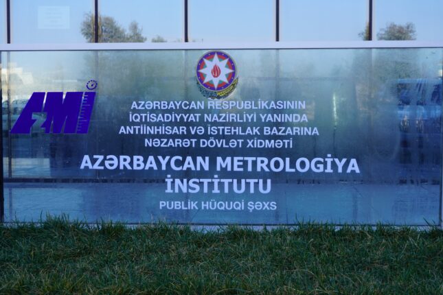 Gömrük Komitəsi bu məmuru cərimələdi