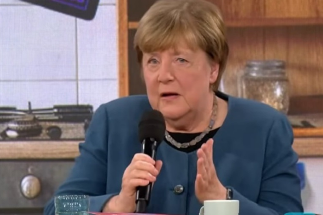 Merkel illər sonra səssizliyini pozdu – FOTO Merkel illər sonra səssizliyini pozdu – FOTO