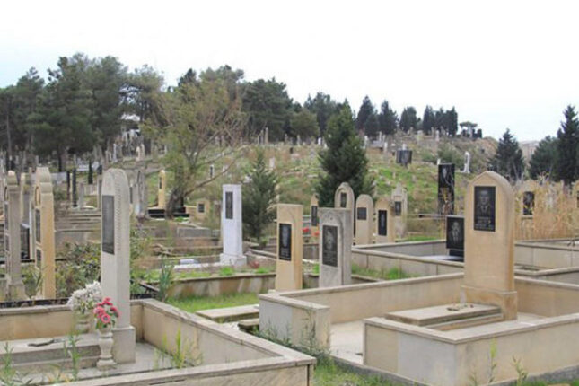 Azərbaycanda ərinin məzarına ziyarətə gələn qadın ÖLDÜ