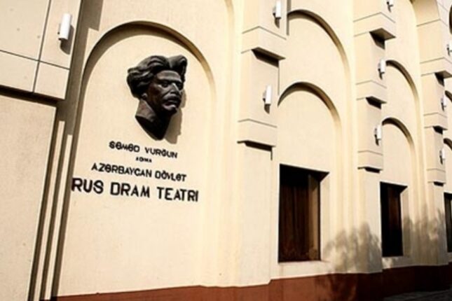 Rus Dram Teatrının iyun repertuarı