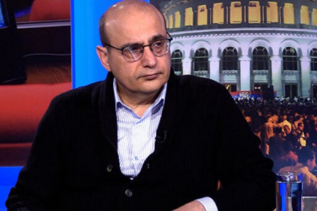 Danelyan: “Paşinyan hakimiyyətdə qalarsa, Bakının maraqlarına xidmət edəcək” Danelyan: “Paşinyan hakimiyyətdə qalarsa, Bakının maraqlarına xidmət edəcək”
