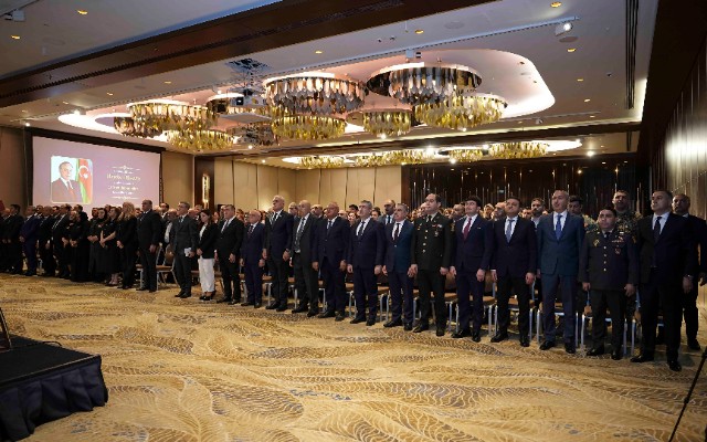 Xətai rayonunda Heydər Əliyevə həsr olunmuş tədbir keçirilib – FOTO/VİDEO