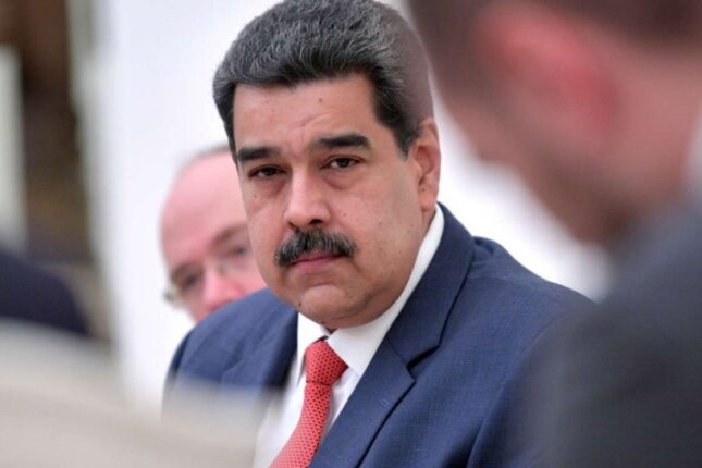 Maduro ümumi kameraya köçrülüb – İngilis dilini öyrənir, Şekspiri oxuyur