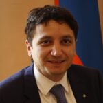 ovannsiyan-ermenistana-yegane-tesiri-azerbaycan-ede-bilir