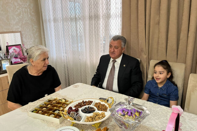 Abşeronda şəhidlər anıldı, ailələri ziyarət olundu – Fotolar