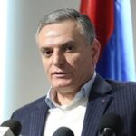 zakaryan-eliyev-pasinyanin-sehvlerinden-ustaliqla-istifade-edib