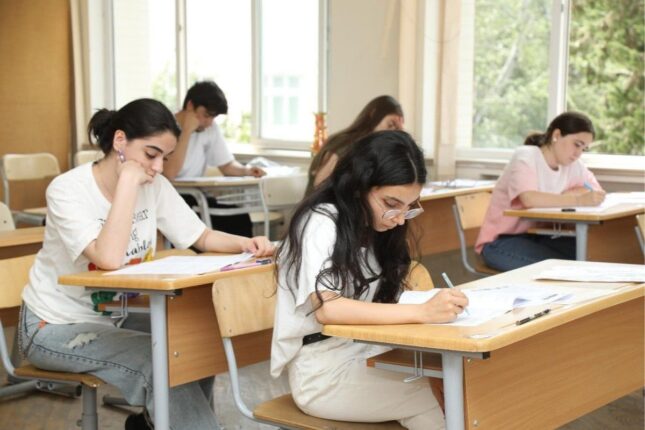 Peşə və kolleclərdə təhsil alanlara da “TələbəPlus” kartı VERİLƏCƏK – RƏSMİ