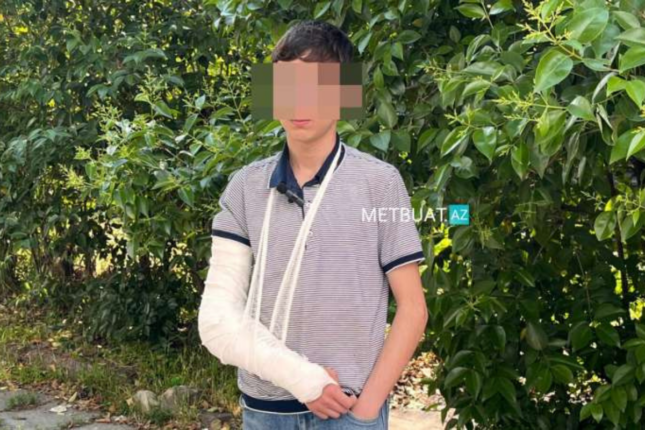 17 yaşlı şagirdin qolunu müəllimi sındırıb? 17 yaşlı şagirdin qolunu müəllimi sındırıb?