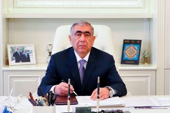 Saleh Məmmədov pul ayırmır – Aylardır maaşsız qalıblar