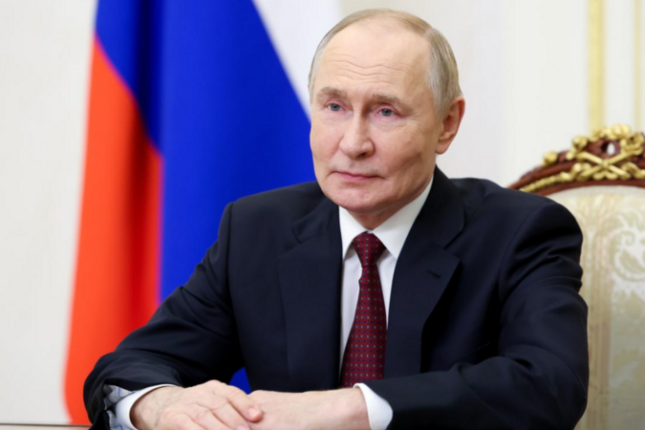 Putin Azərbaycanı təbrik etdi