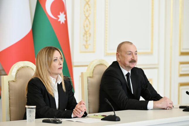 İlham Əliyev və Meloni mətbuata bəyanatlarla çıxış etdilər – Fotolar