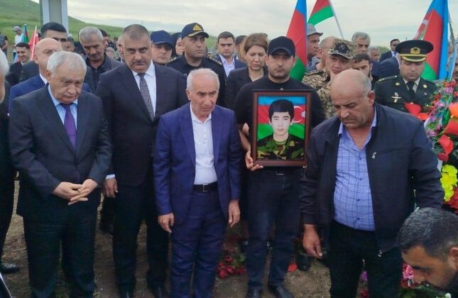 Birinci Qarabağ müharibəsinin 2 itkin-şəhidi Füzulidə dəfn edilib Birinci Qarabağ müharibəsinin 2 itkin-şəhidi Füzulidə dəfn edilib