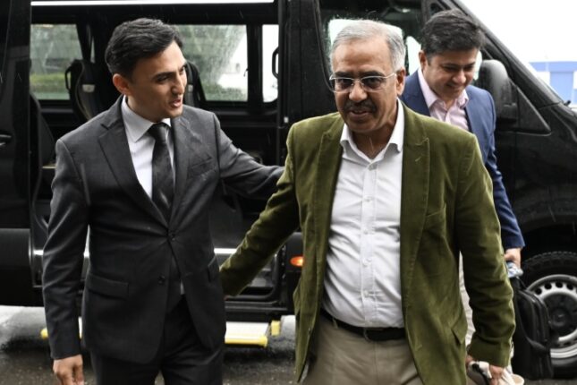 D-8-in Baş katibi Bakıya gəldi