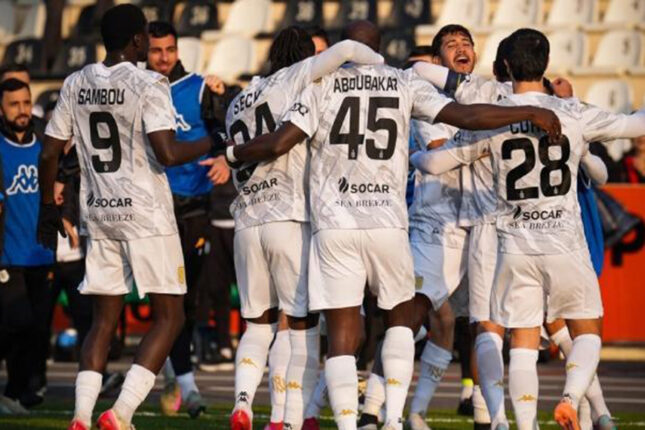 “Neftçi”yə qoyulan transfer qadağası ləğv edildi
