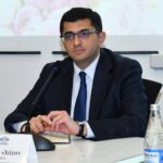 adnsu-nun-rektoru-yeni-masin-sevdasina-dusub