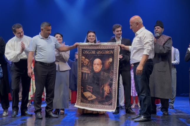 Akademik Musiqili Teatrda tanınmış rejissor Əsgər Əsgərovun 65 illiyi qeyd olunub- FOTO,VİDEO Akademik Musiqili Teatrda tanınmış rejissor Əsgər Əsgərovun 65 illiyi qeyd olunub- FOTO,VİDEO