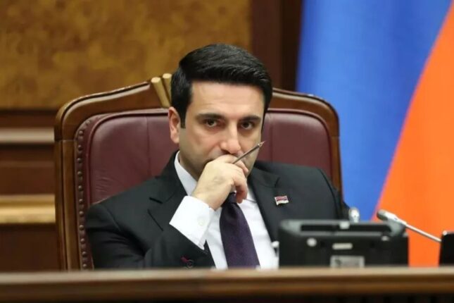 Simonyan: “Bu, Azərbaycanlılara qarşı haqsızlıqdır” Simonyan: “Bu, Azərbaycanlılara qarşı haqsızlıqdır”