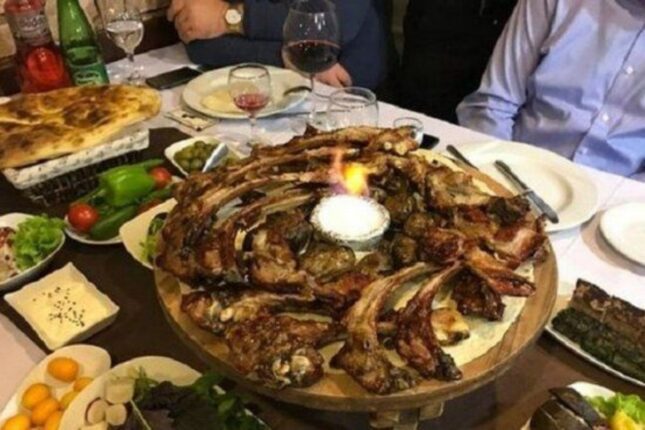 Bakıda turistə 1270 manat hesab gəldi – VİDEO