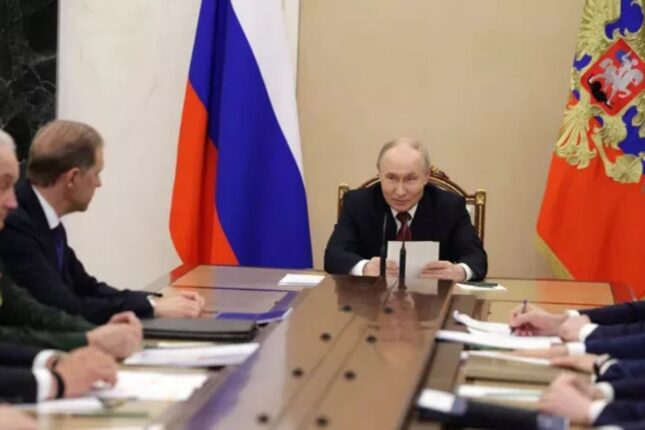 Putindən ETİRAF:”Yanacaq çatışmazlığı var, amma…”