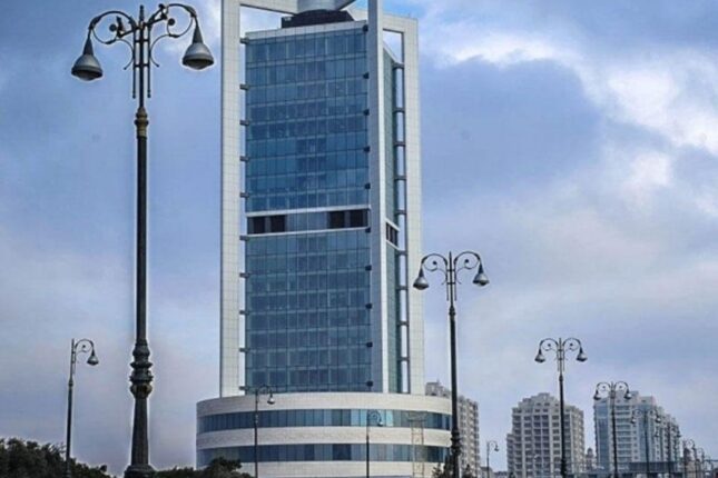 Neft Fondu 300 kq çay, 325 kq qənd alır