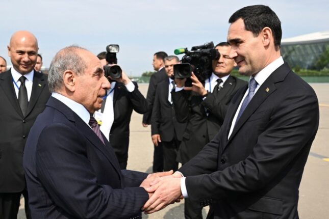 Türkmənistan Prezidenti Azərbaycana gəldi – Fotolar Türkmənistan Prezidenti Azərbaycana gəldi – Fotolar