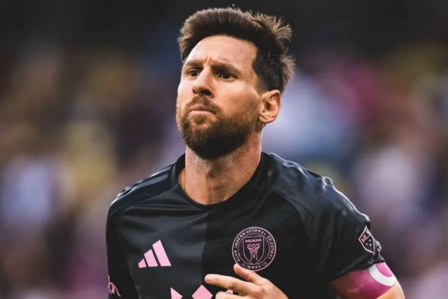 Roberto Karlos: “Messi DÇ-2030-da da oynaya bilər” Roberto Karlos: “Messi DÇ-2030-da da oynaya bilər”