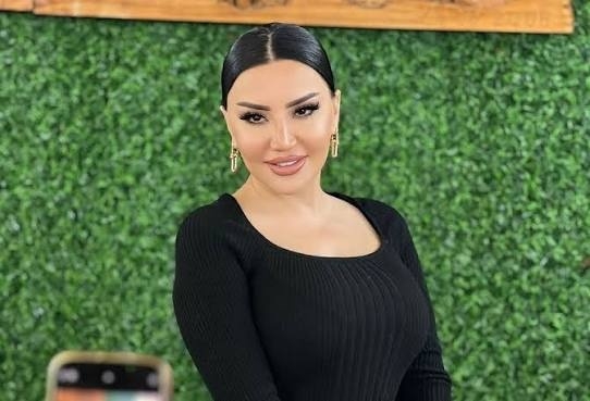 Əməkdar artistdən şok açıqlama: “Ən yaxın rəfiqələrim sirlərimi saytlara ötürmüşdü” Əməkdar artistdən şok açıqlama: “Ən yaxın rəfiqələrim sirlərimi saytlara ötürmüşdü”