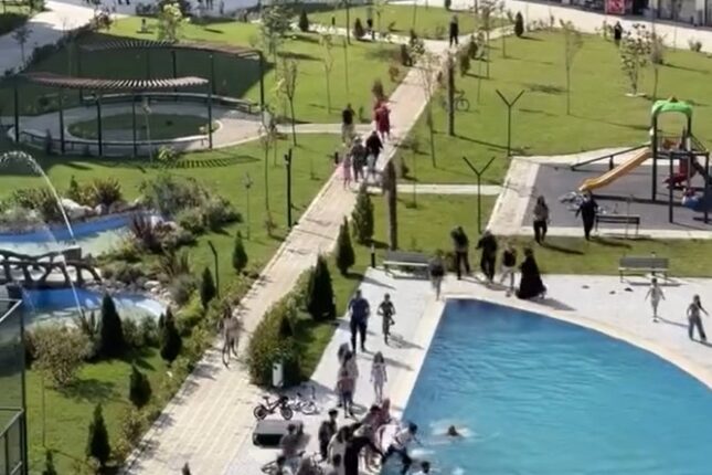Kompleksdə faciə: 2 yaşlı uşaq hovuzda boğuldu – Video