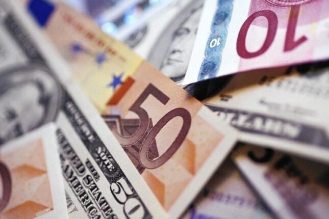 Dollar almaq istəyənlərin NƏZƏRİNƏ