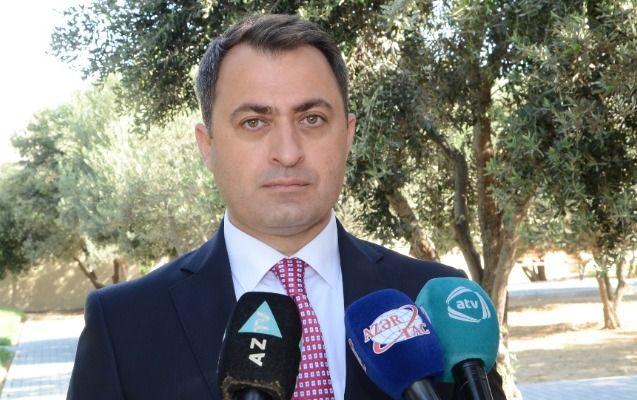 Nizami rayonunda təhlükəli tikinti: Yüksək gərginlikli xətlərin altında bina inşa edilir-VİDEO