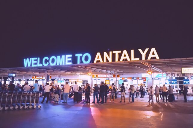 Türkiyə yay tətili üçün ən əlçatan istiqamətlərdən biridir Türkiyə yay tətili üçün ən əlçatan istiqamətlərdən biridir