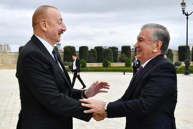 İlham Əliyev Mirziyayevə zəng etdi İlham Əliyev Mirziyayevə zəng etdi