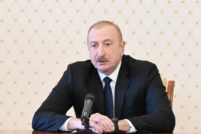Prezident: Azərbaycan gələcəkdə yaşıl enerjisini də Avropa məkanına çatdırmaq əzmindədir Prezident: Azərbaycan gələcəkdə yaşıl enerjisini də Avropa məkanına çatdırmaq əzmindədir