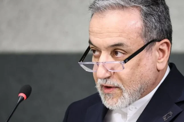 “İran qonşularla münasibətləri bərpa etməyə çalışır”