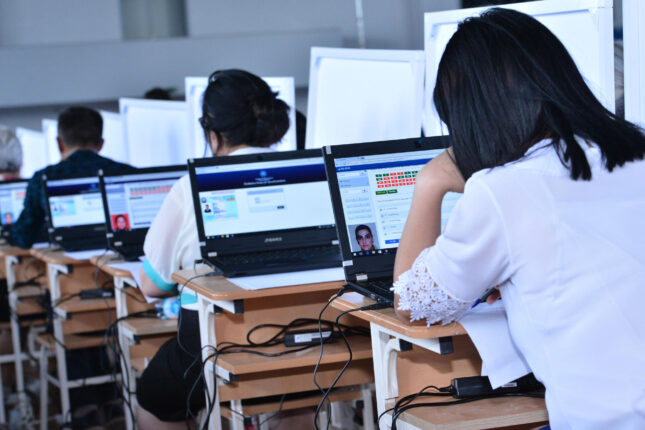 Universitet müəllimləri də sertifikasiyadan keçsin – Təklif Universitet müəllimləri də sertifikasiyadan keçsin – Təklif