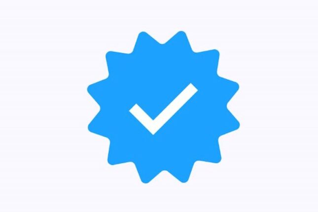 “Facebook”da mavi təsdiq nişanı almaq pulsuz olacaq “Facebook”da mavi təsdiq nişanı almaq pulsuz olacaq
