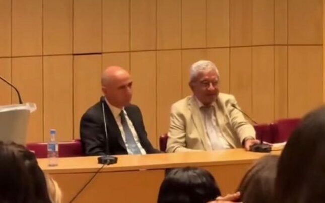 Hafiz Paşayev nazirə irad bildirdi: “Özüm də başa düşmürəm ki, nə deyirsiniz…” – Video Hafiz Paşayev nazirə irad bildirdi: “Özüm də başa düşmürəm ki, nə deyirsiniz…” – Video
