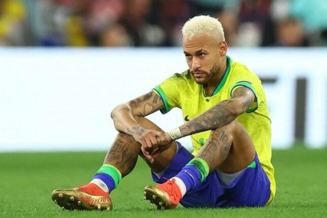 Neymar millidən getdi Neymar millidən getdi