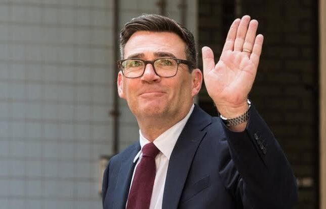 Endi Börnhem Böyük Britaniyanın yeni Baş naziri olub Endi Börnhem Böyük Britaniyanın yeni Baş naziri olub