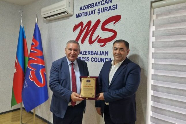 Məhəmmədəli Qəribli 50 illik yubileyi münasibəti ilə təltif edilib Məhəmmədəli Qəribli 50 illik yubileyi münasibəti ilə təltif edilib
