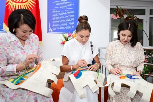 Mehriban Əliyeva Qırğızıstanda sağlamlıq və reabilitasiya mərkəzində – FOTOLAR Mehriban Əliyeva Qırğızıstanda sağlamlıq və reabilitasiya mərkəzində – FOTOLAR