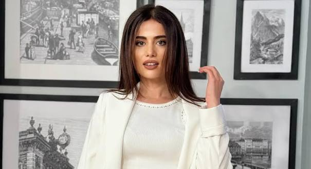 Zarinadan Talehə: “Qadınları bu vəziyyətə salmağa ixtiyarınız yoxdur” Zarinadan Talehə: “Qadınları bu vəziyyətə salmağa ixtiyarınız yoxdur”
